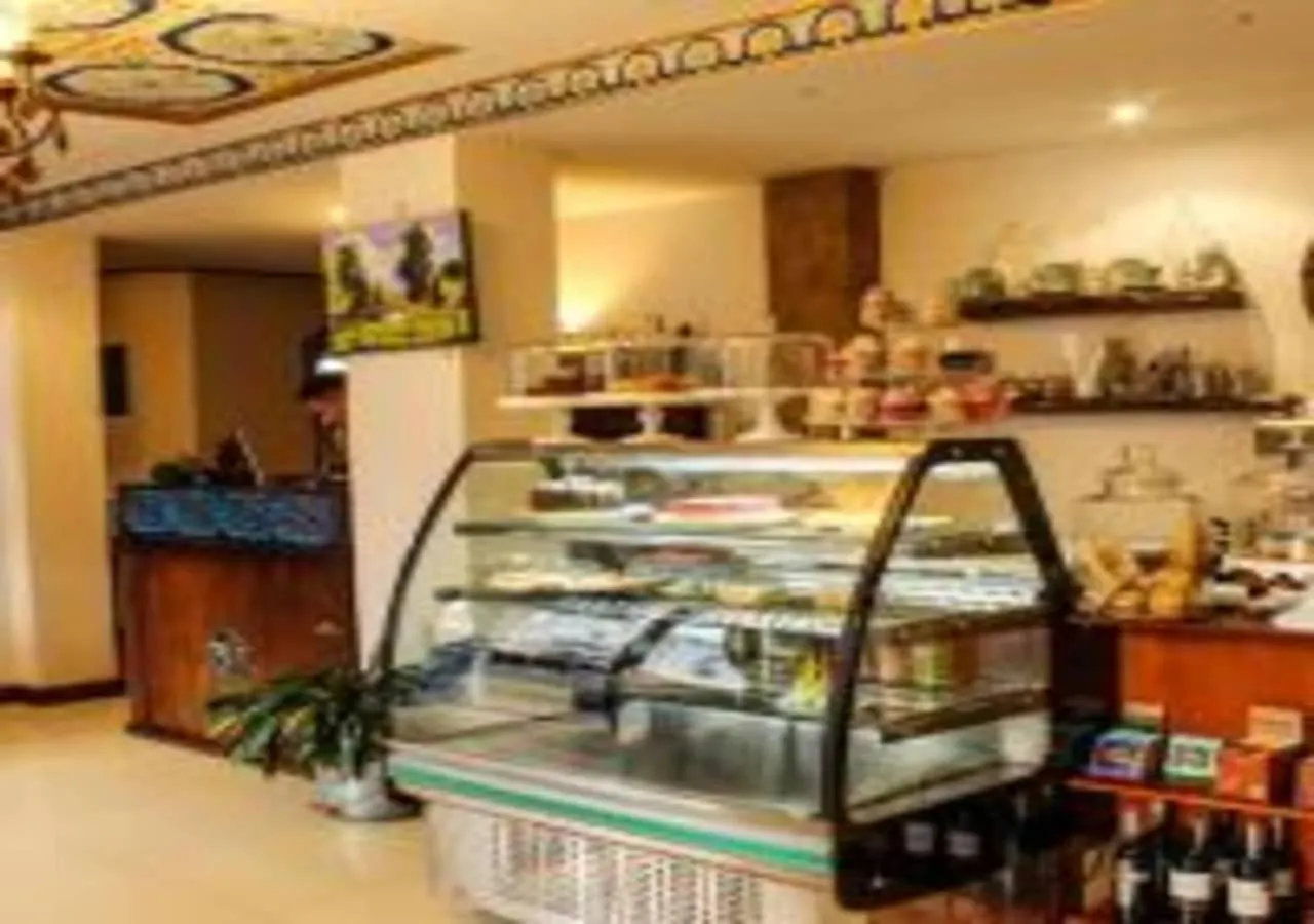Hotel Azul De La Plaza By Chat Noir Cuenca 3*,