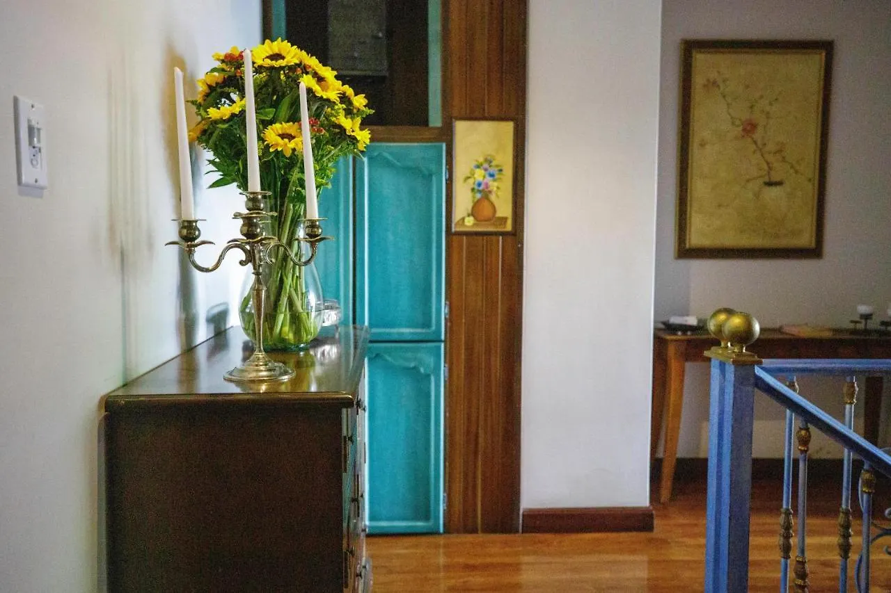Hotel Azul De La Plaza By Chat Noir Cuenca