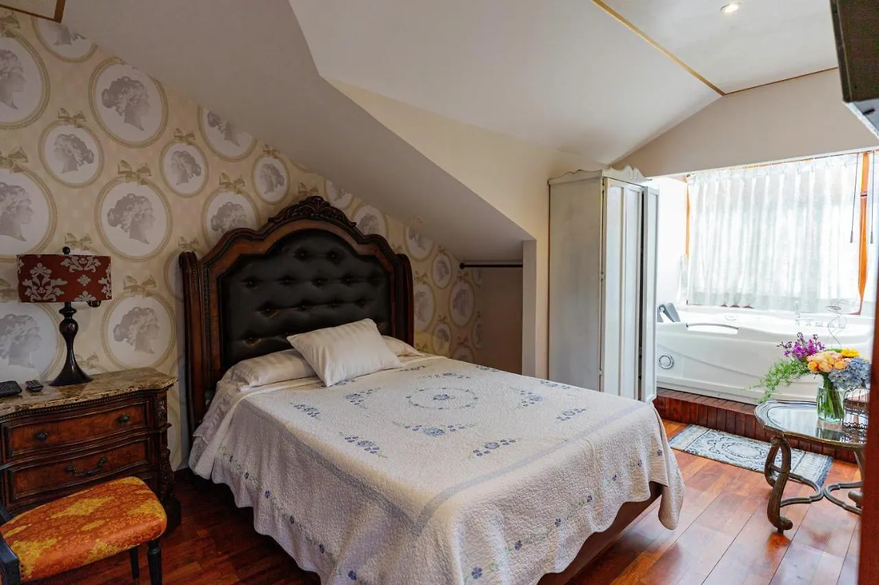 Hotel Azul De La Plaza By Chat Noir Cuenca
