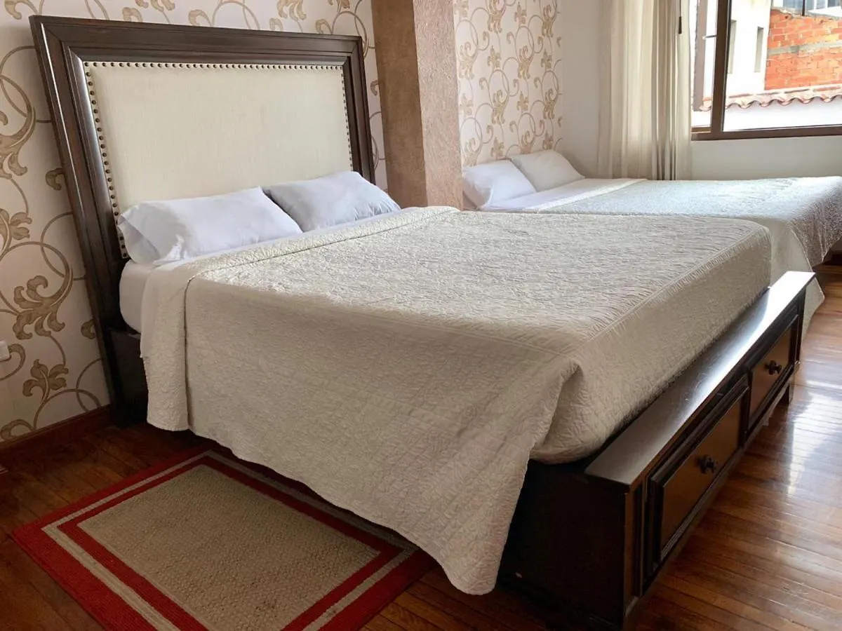 Hotel Azul De La Plaza By Chat Noir Cuenca