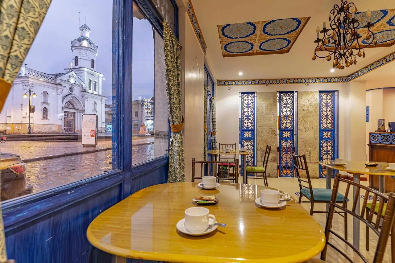 Hotel Azul De La Plaza By Chat Noir Cuenca