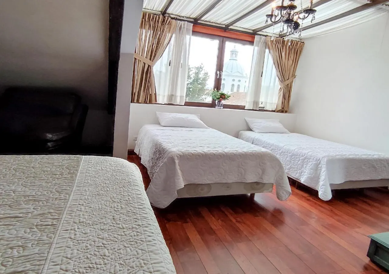 Hotel Azul De La Plaza By Chat Noir Cuenca
