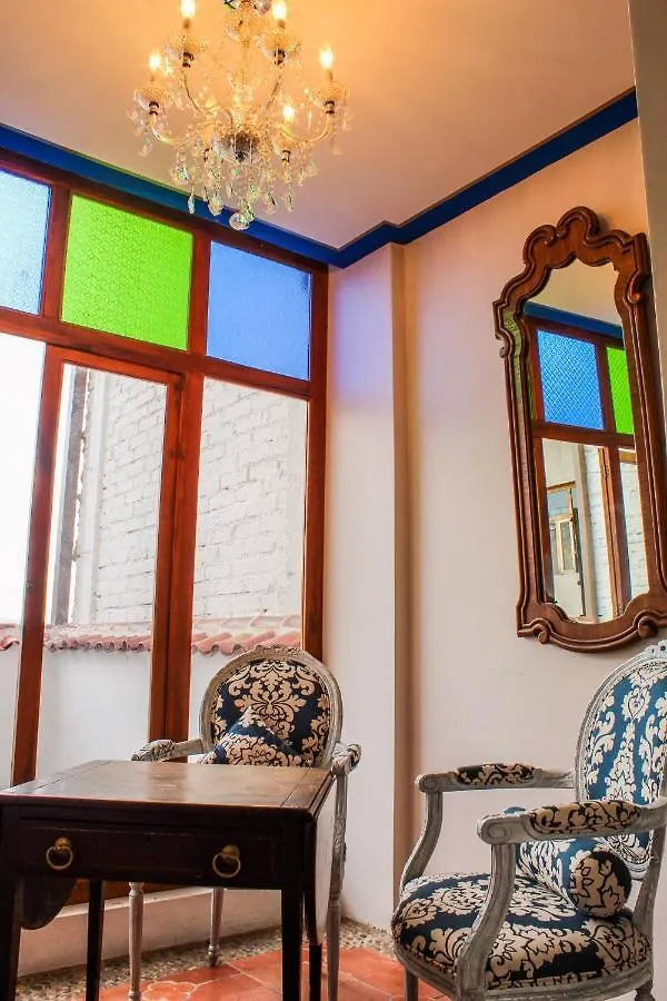 Hotel Azul De La Plaza By Chat Noir Cuenca