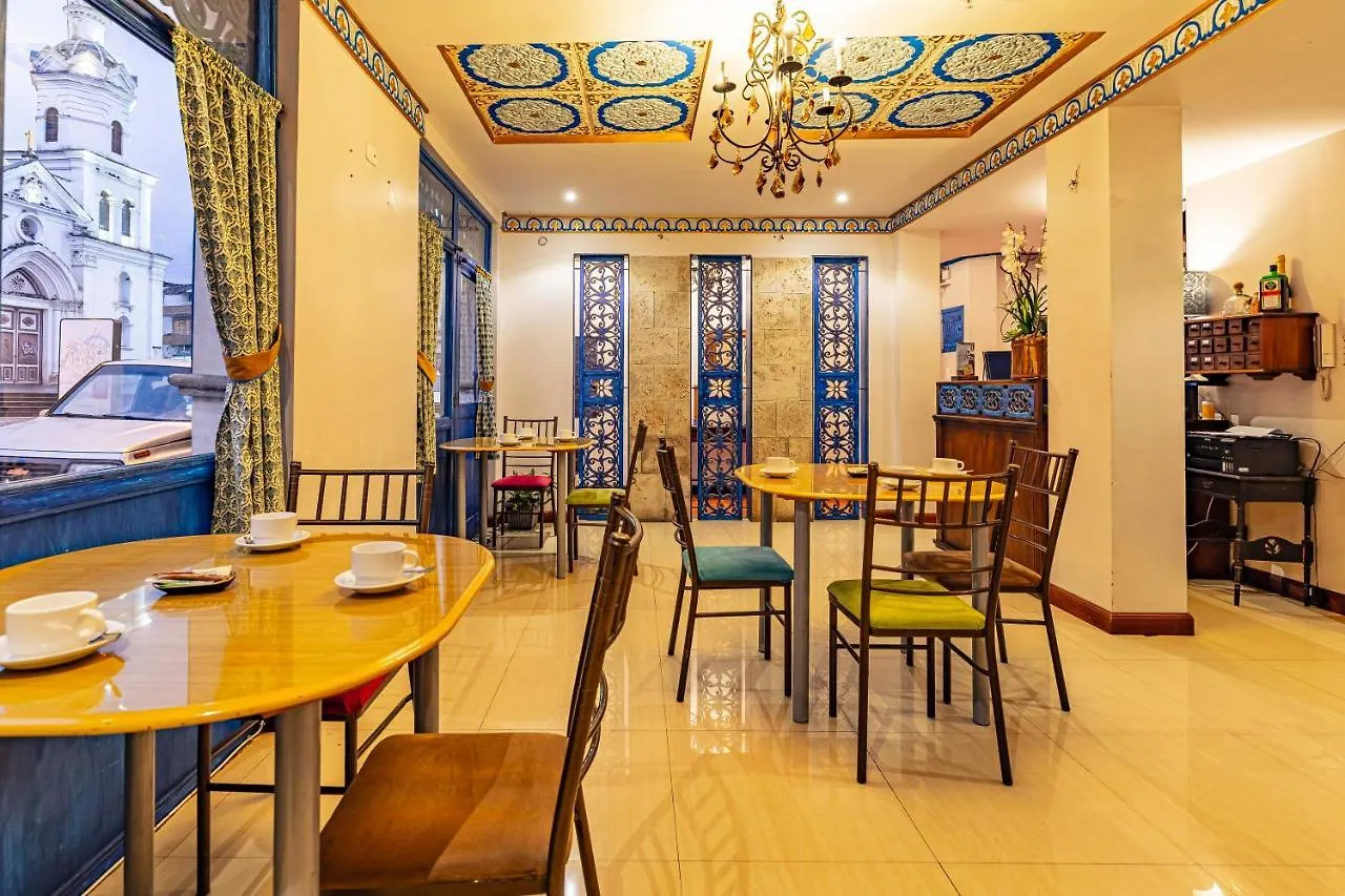 Hotel Azul De La Plaza By Chat Noir Cuenca Ecuador